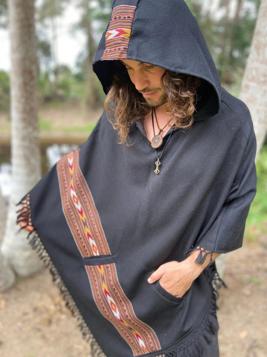 BHAVA HOODED PONCHO BLACK HANDWOVEN WOOL - Trancentral Shop