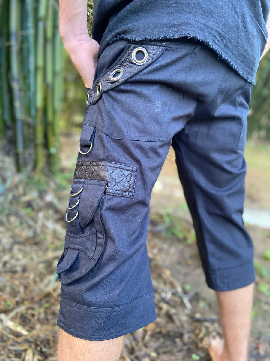 DAKRU BLACK CARGO MENS PANTS SHORTS - Trancentral Shop