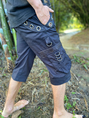 DAKRU BLACK CARGO MENS PANTS SHORTS - Trancentral Shop