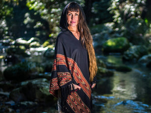 SAMADHI HANDMADE PONCHO BLACK YAK WOOL - Trancentral Shop