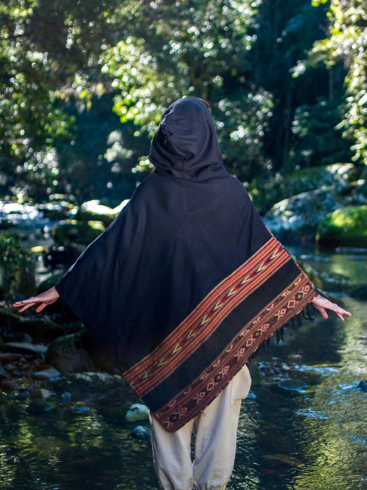 SAMADHI HANDMADE PONCHO BLACK YAK WOOL - Trancentral Shop