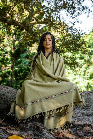 TATHAGATHA WHITE BEIGE OVERSIZED MEDITATION SHAWL - Trancentral Shop