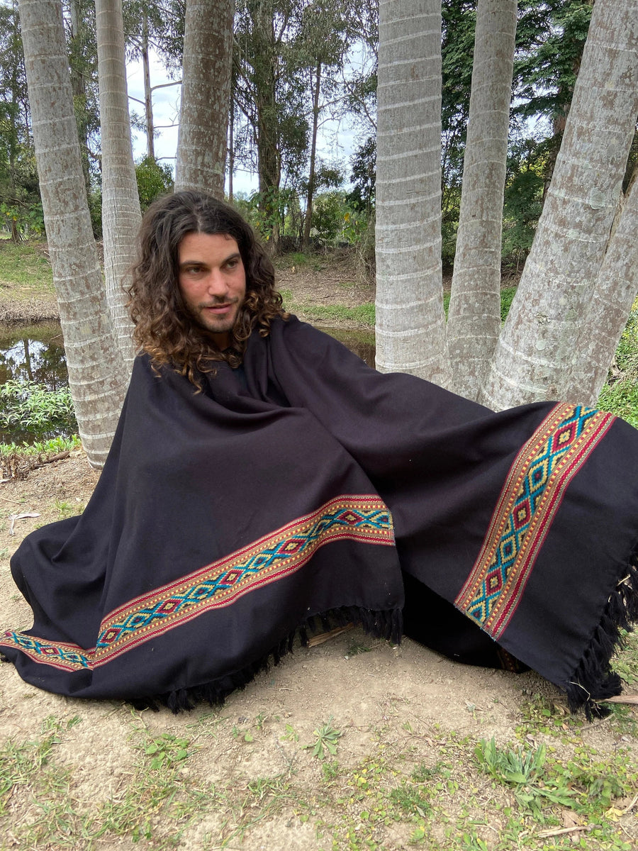 UPEKKHA SHAWL MIDNIGHT BLACK HANDWOVEN CASHMERE - Trancentral Shop